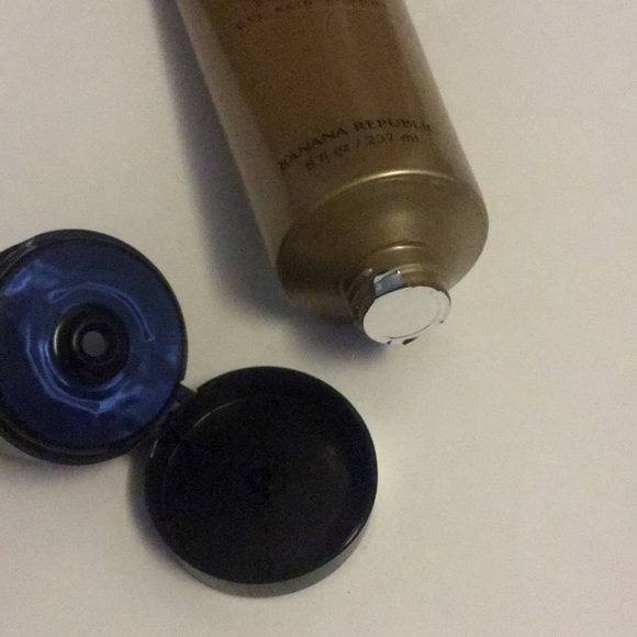 NWT Banana Republic W Shower Bath gel 237ml/ 8floz - Picture 3 of 13